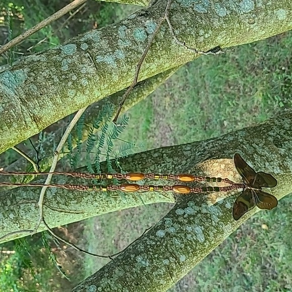 Butterfly necklace - Picture 8 of 10
